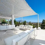 Marlux Luxury Piscine, Jacuzzi, Golf, Sea View 21p Estepona