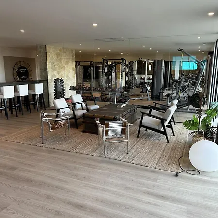 Marlux Luxury Piscine, Jacuzzi, Golf, Sea View 21p * Estepona