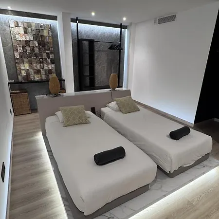 빌라 Marlux Luxury Piscine, Jacuzzi, Golf, Sea View 21p 에스테포나