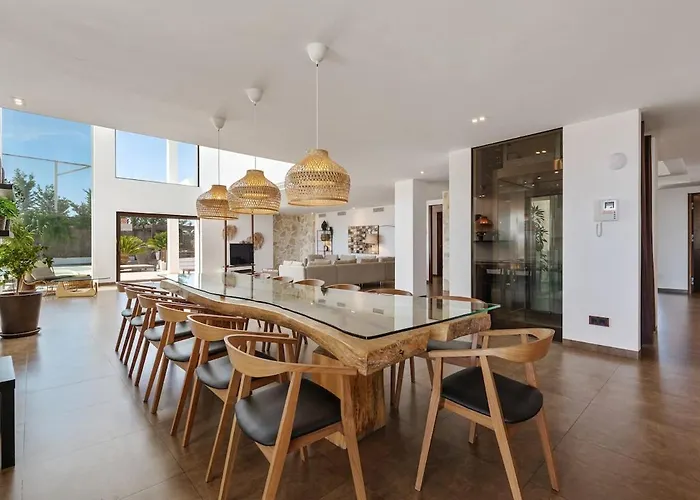 Marlux Luxury Piscine, Jacuzzi, Golf, Sea View 21p Estepona